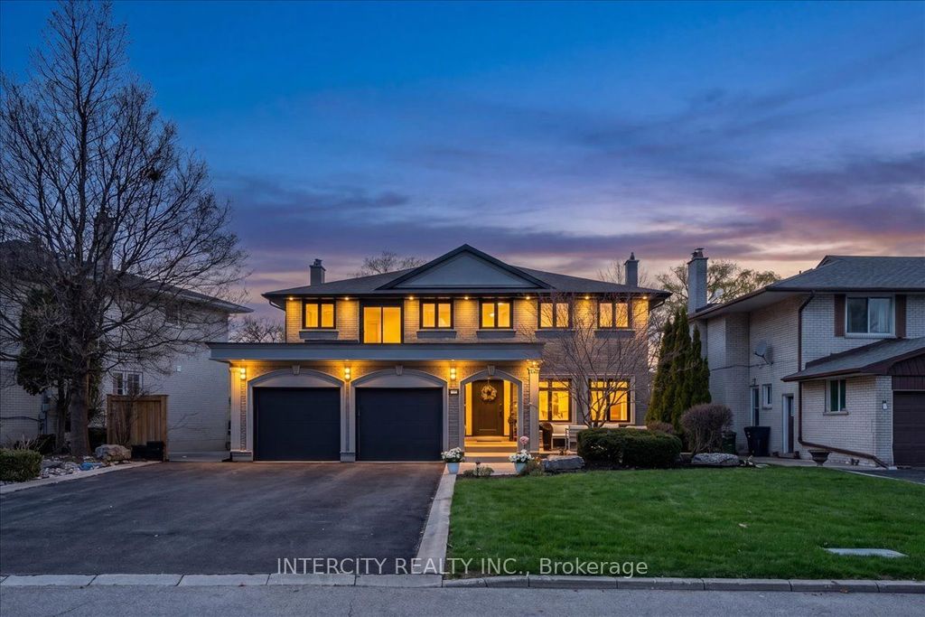 Photo of 61 Golfwood Heights, Toronto, ON M9P 3L8 (MLS # W13070028)