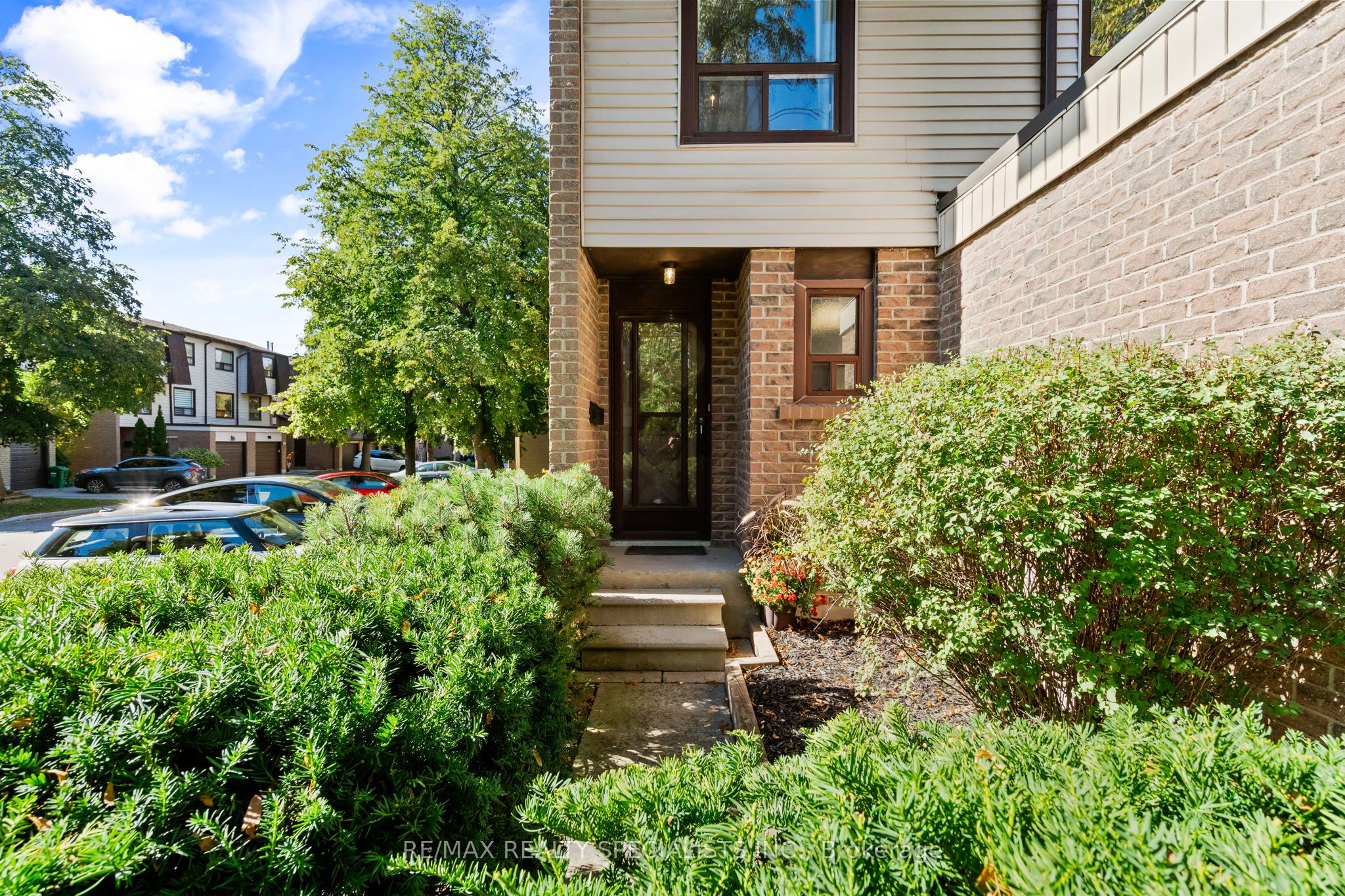 6040 Montevideo Road 56