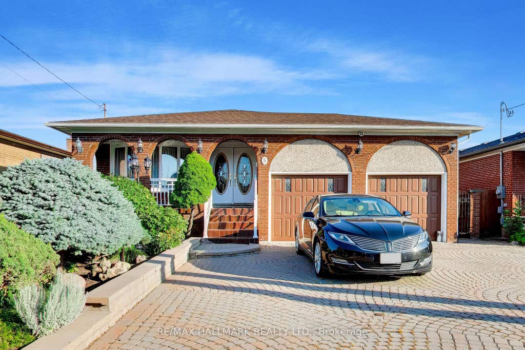 Photo of 5 Byworth Boulevard, Toronto, ON M9R 1W7 (MLS # W13628708)