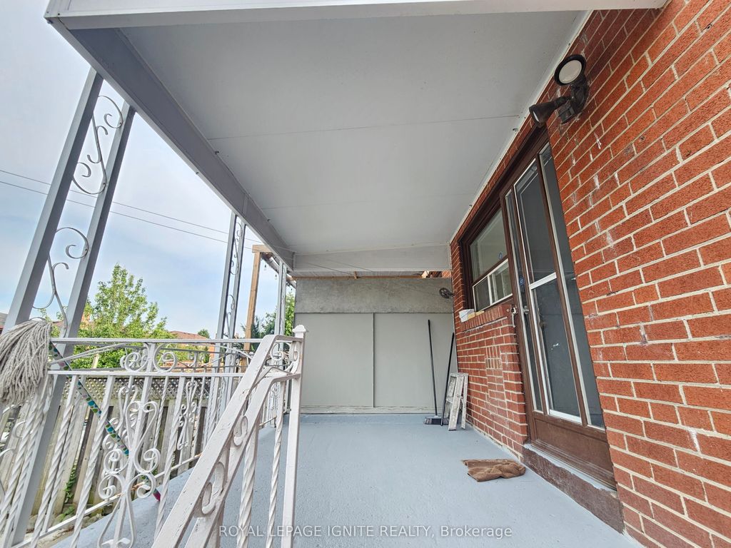 Photo of 75 Pamille Place, Toronto, ON M6M 3B1 (MLS # W13429322)