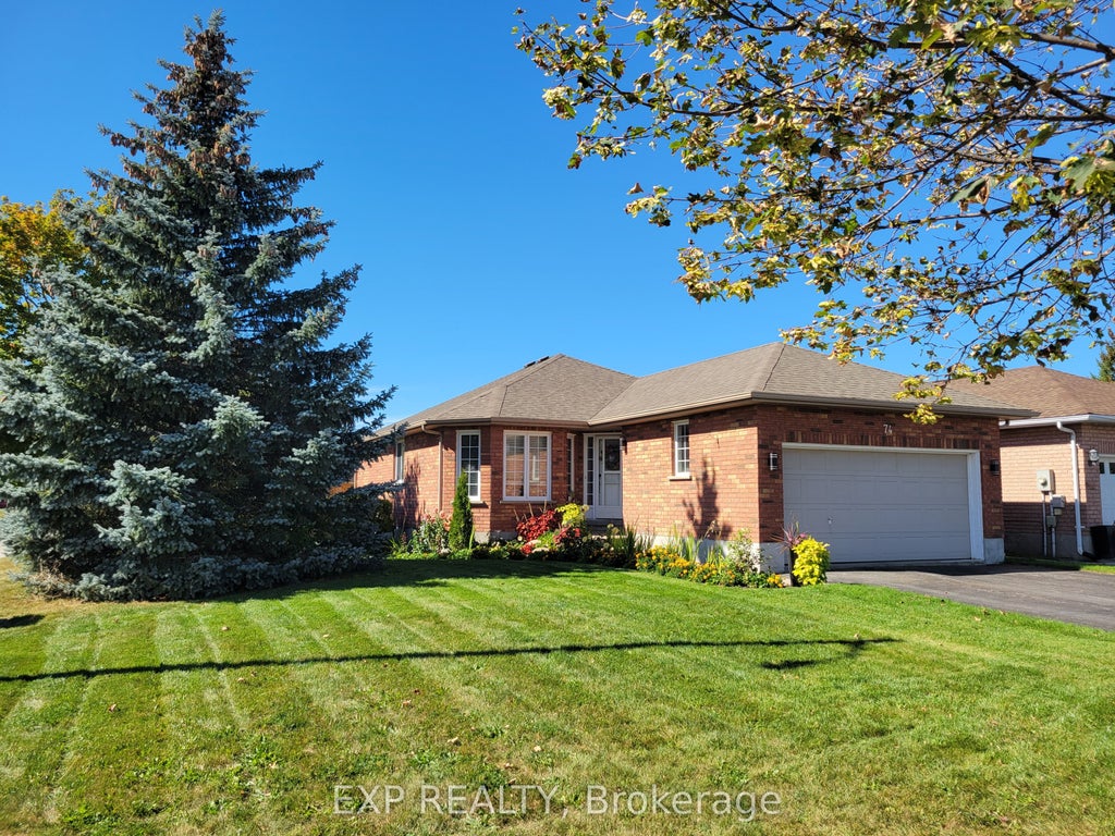 Photo of 74 Buchanan Street, Barrie, ON L4M 6B7 (MLS # S13865176)
