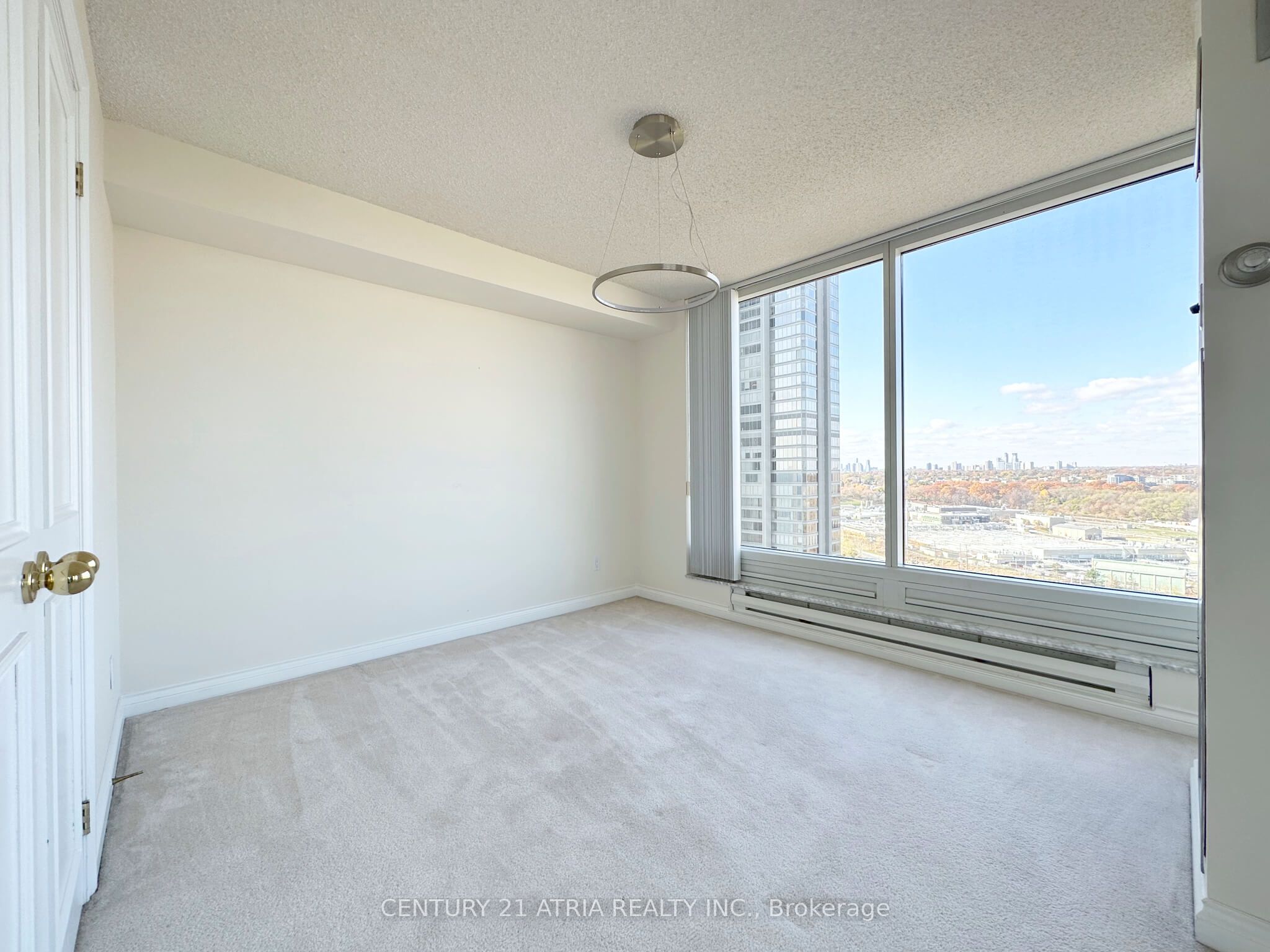 1 Palace Pier Court 2310