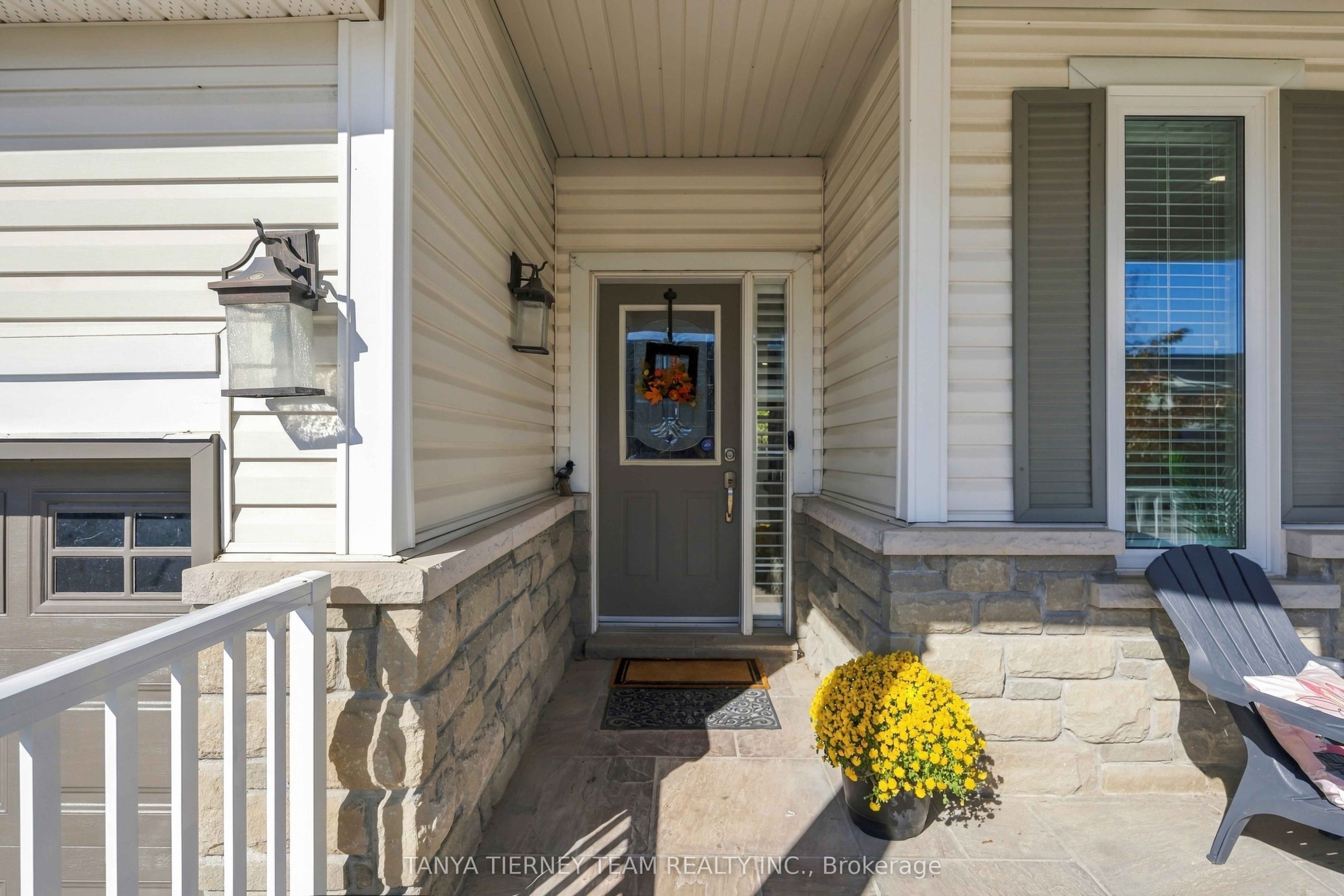 47 Mikayla Crescent