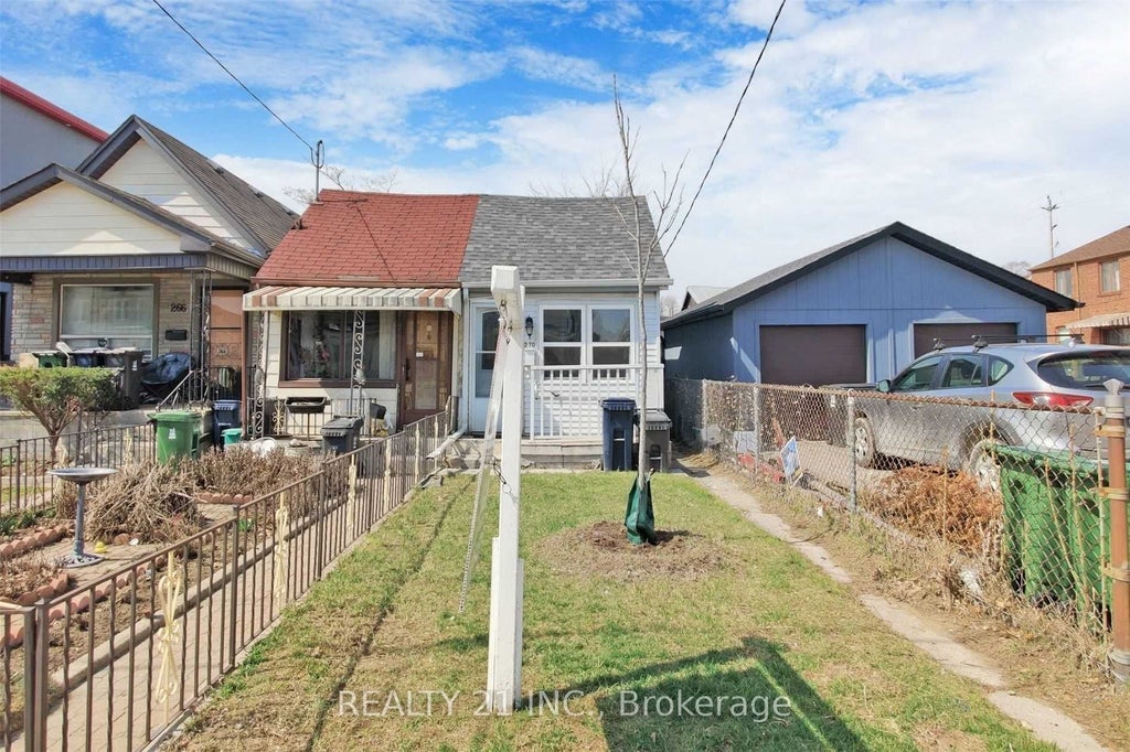 Photo of 270 Linsmore Crescent, Toronto, ON M4J 4L7 (MLS # E13839700)