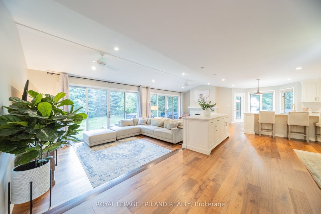Photo of 10498 Pinetree Drive, Lambton Shores, ON N0M 1T0 (MLS # X13652516)