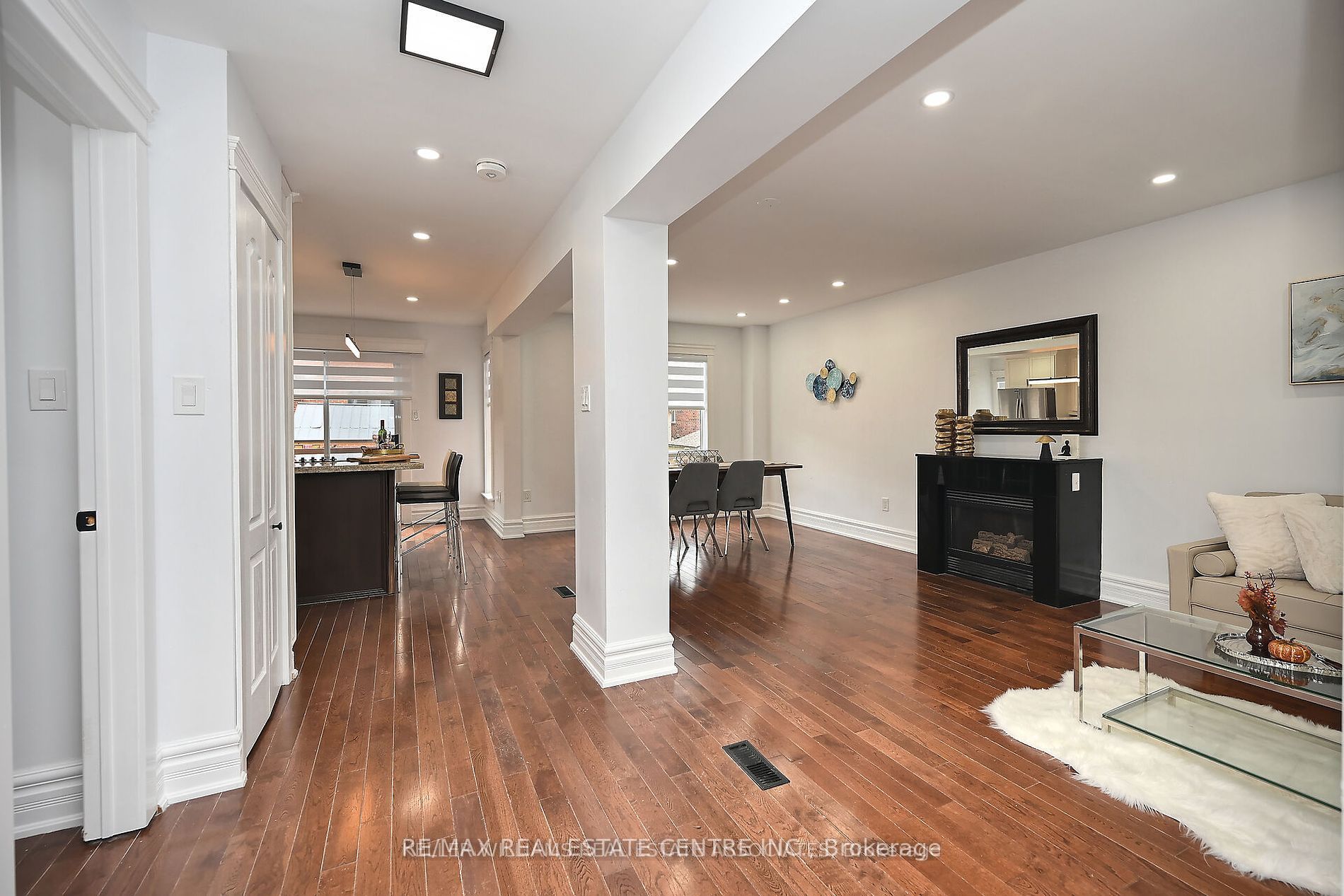 3845 Althorpe (Upper ) Circle