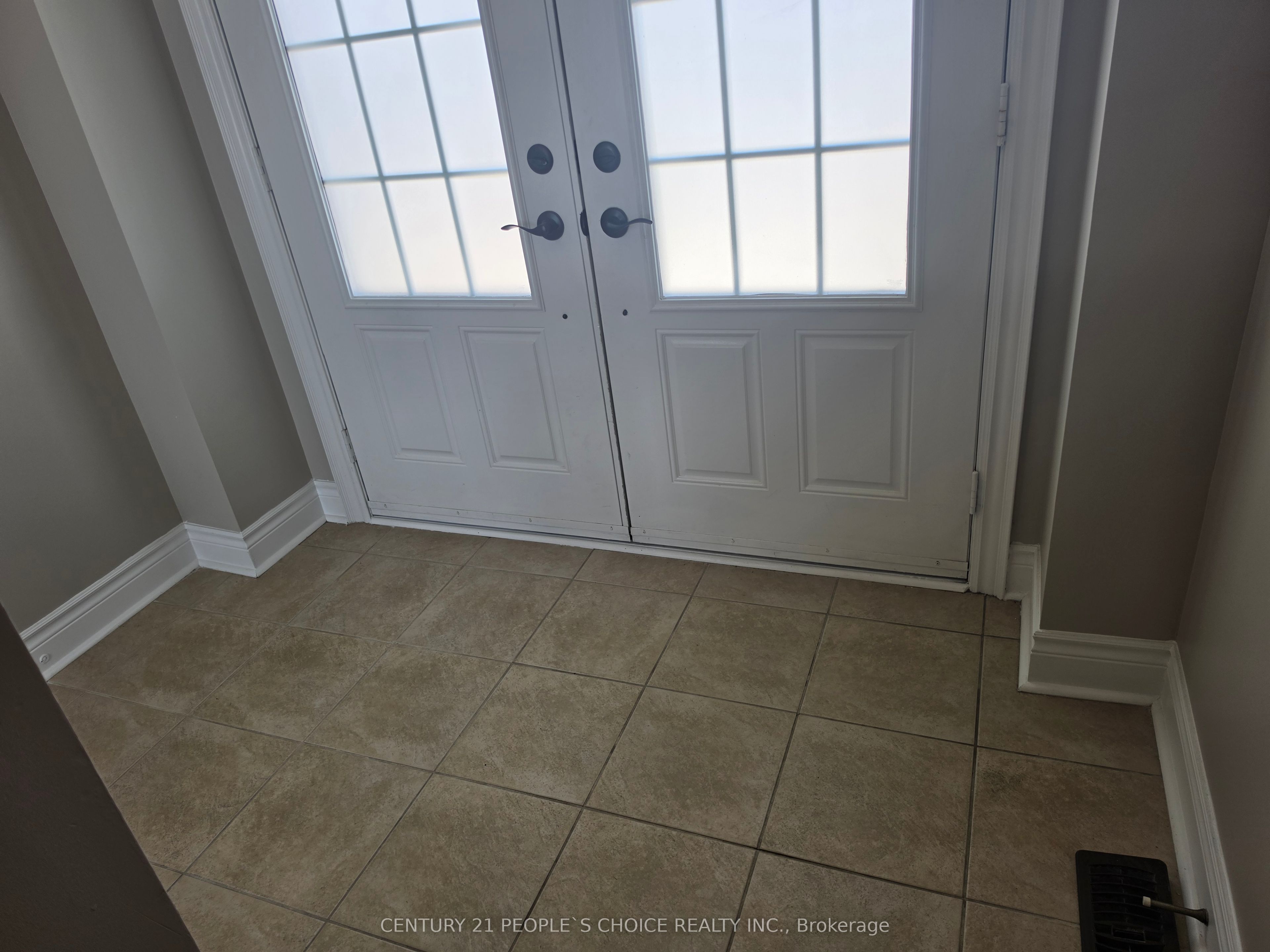 320 Ravineview Drive 3