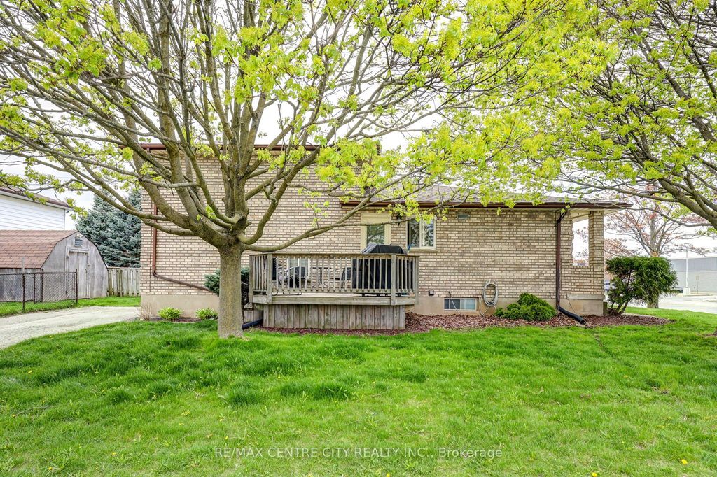 Photo of 456 Wellington Street, St. Thomas, ON N5R 5X8 (MLS # X13091498)