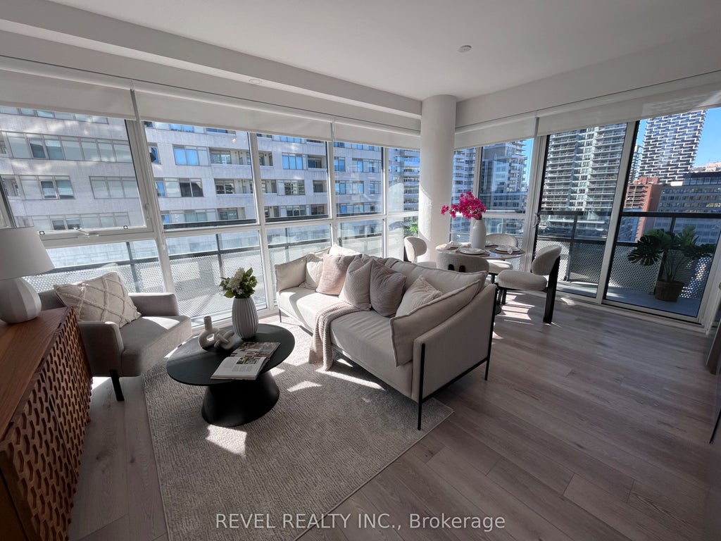 Photo of 11 Lillian Street #1107, Toronto, ON M4S 2H7 (MLS # C14098272)