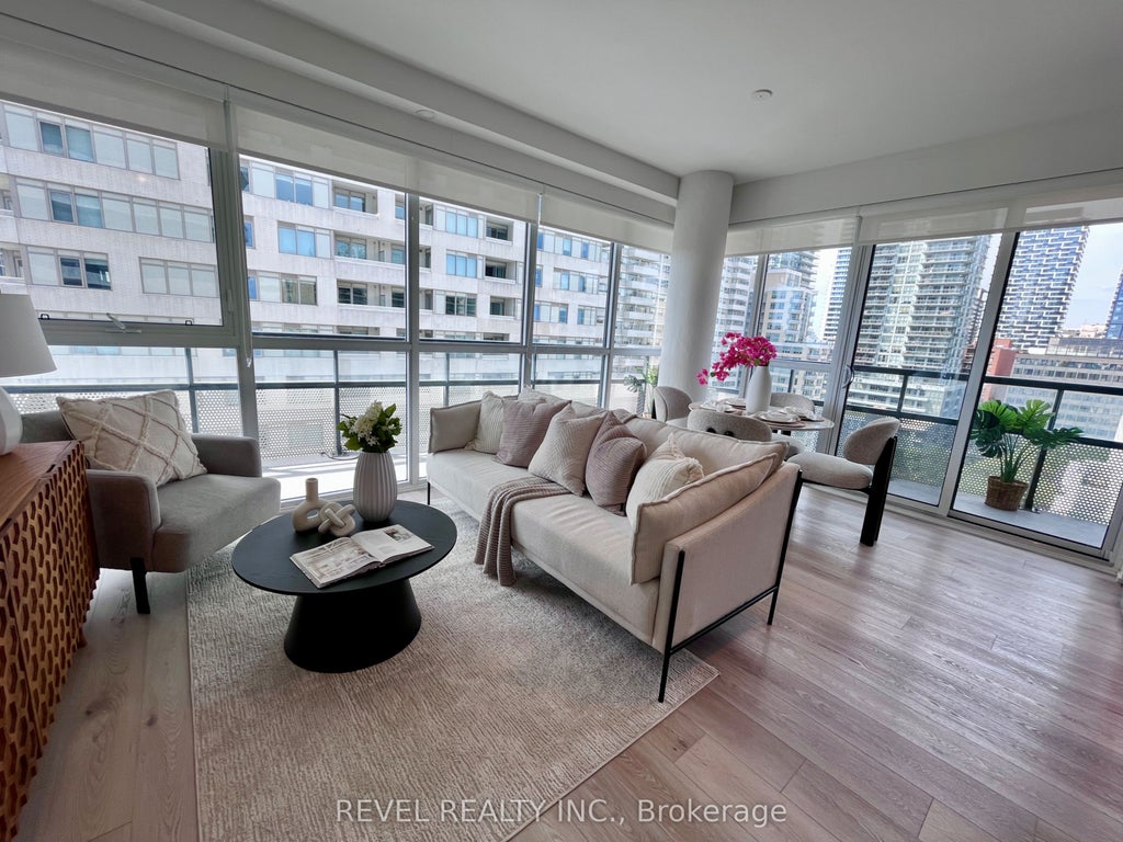 Photo of 11 Lillian Street #1107, Toronto, ON M4S 2H7 (MLS # C14098272)