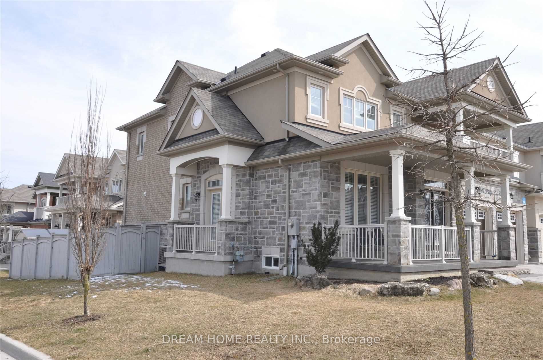 17 Philips Lake Court