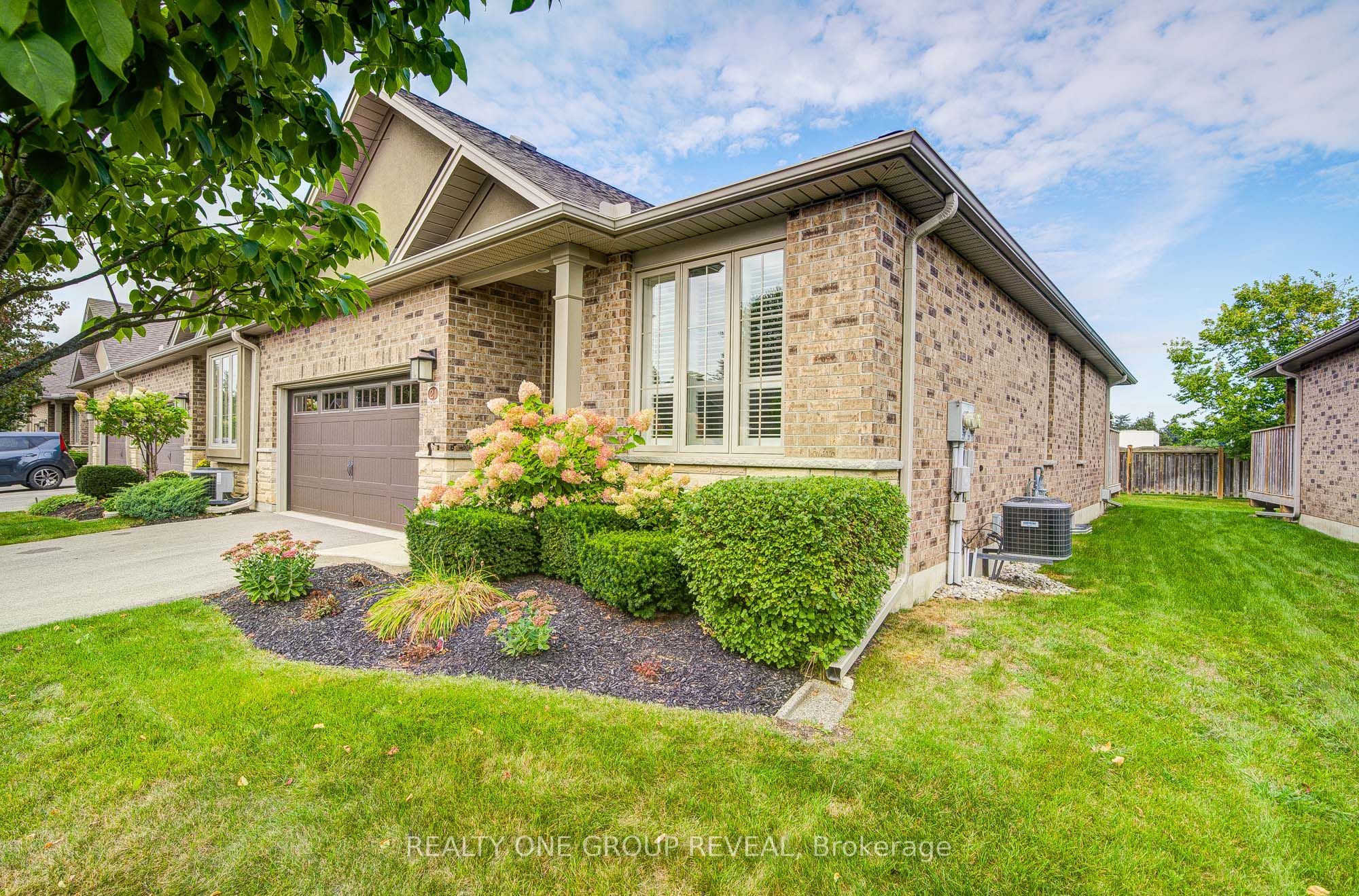 30 Cedar Street 21
