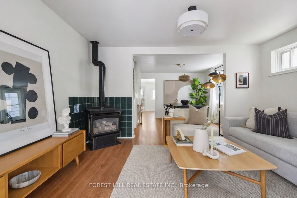 Photo of 33 Craven Road, Toronto, ON M4L 2Z4 (MLS # E12747338)