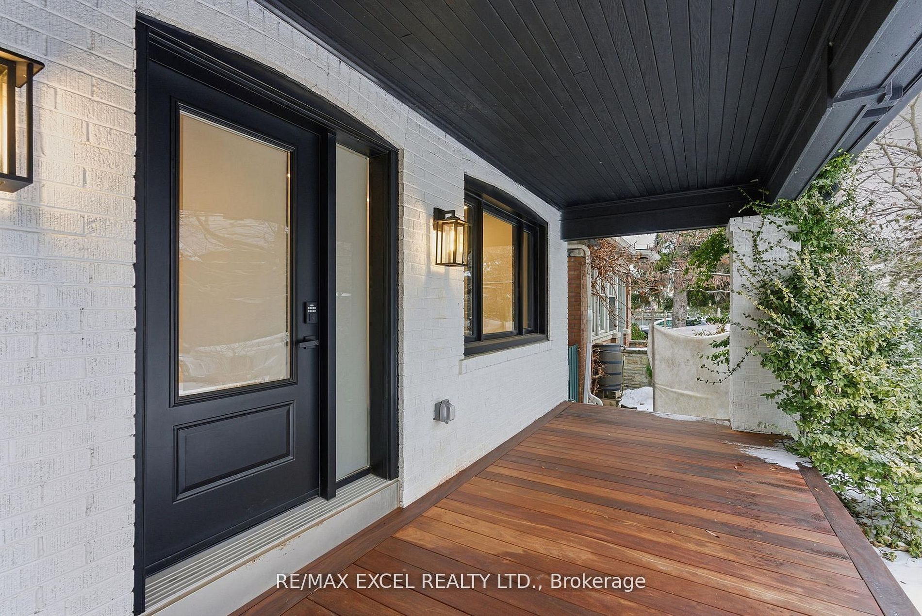 34 Raymond Avenue