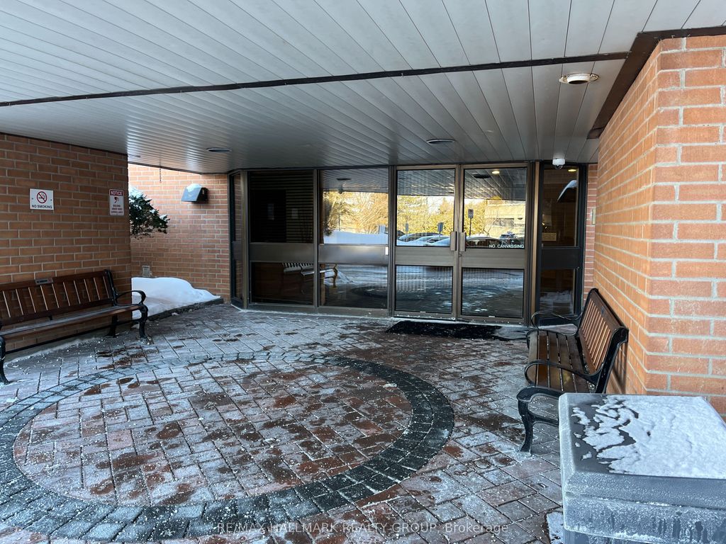 Photo of 80 Sandcastle Drive #708, South of Baseline to Knoxdale, ON K2H 9E7 (MLS # X12830382)