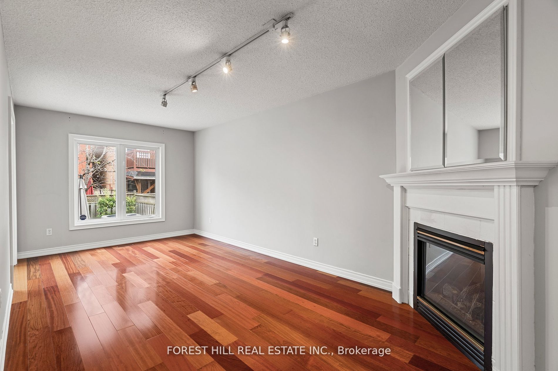 35 Timberview Drive