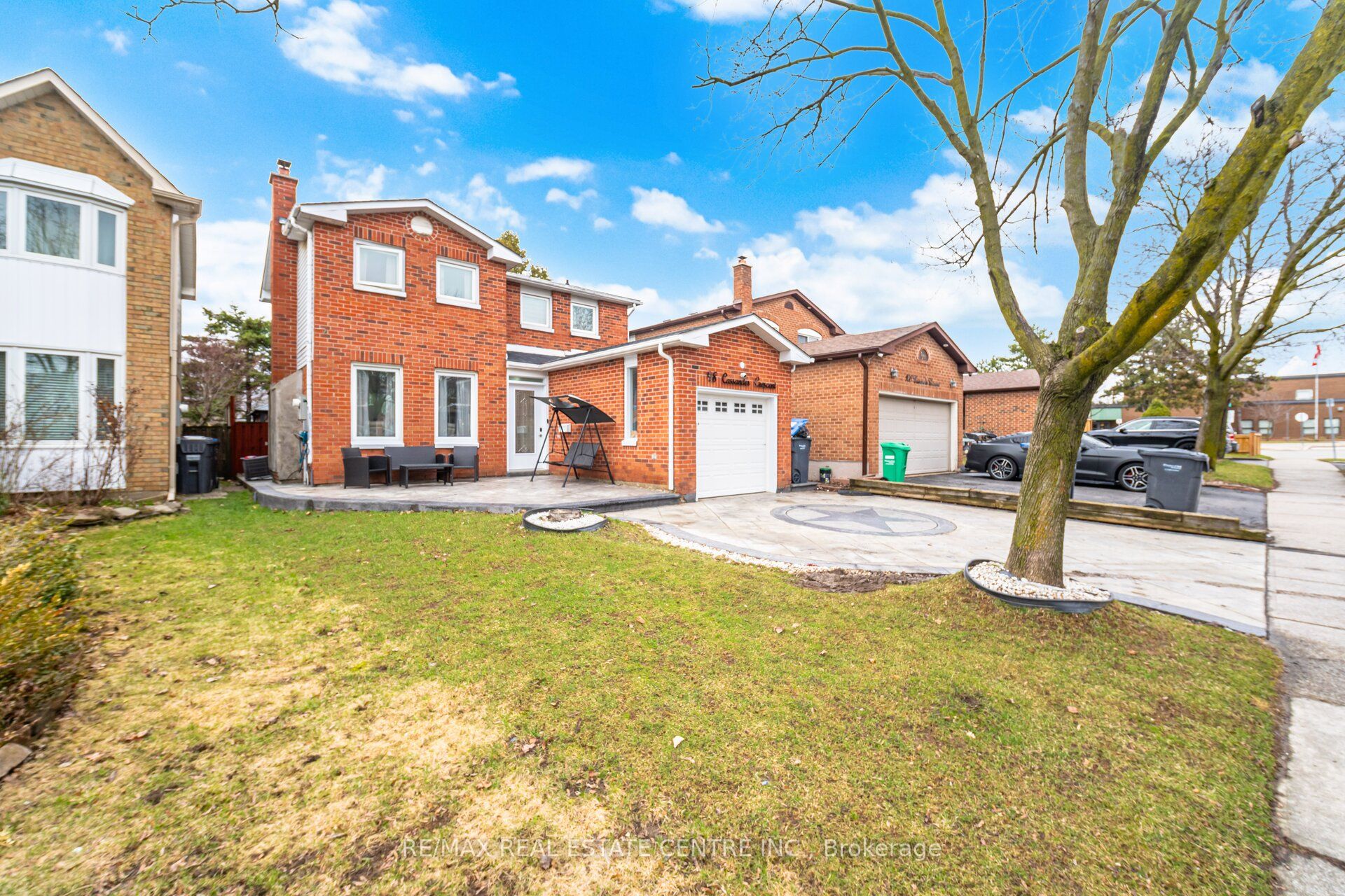 98 Cassander Crescent