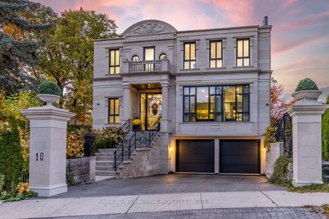 10 Hillavon Drive Toronto ON M9B 2P5