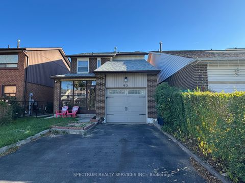 Photo of 43 Mammoth Hall Trail, Toronto, ON M1B 1P5 (MLS # E12469053)