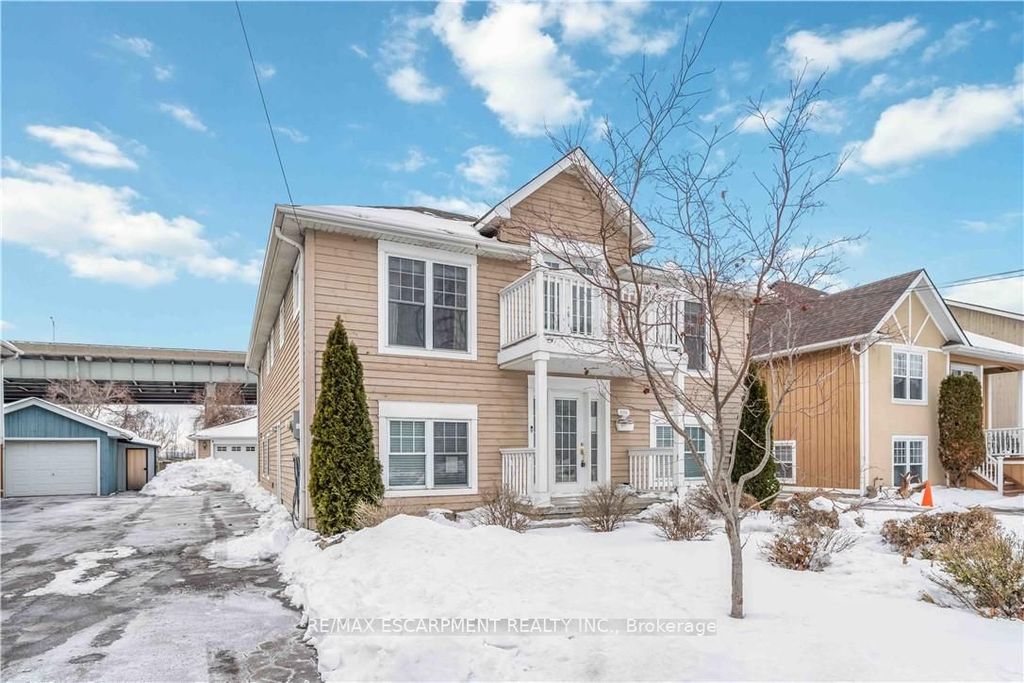 Photo of 1056 BEACH Boulevard, Hamilton, ON L8H 6Z4 (MLS # X12767876)