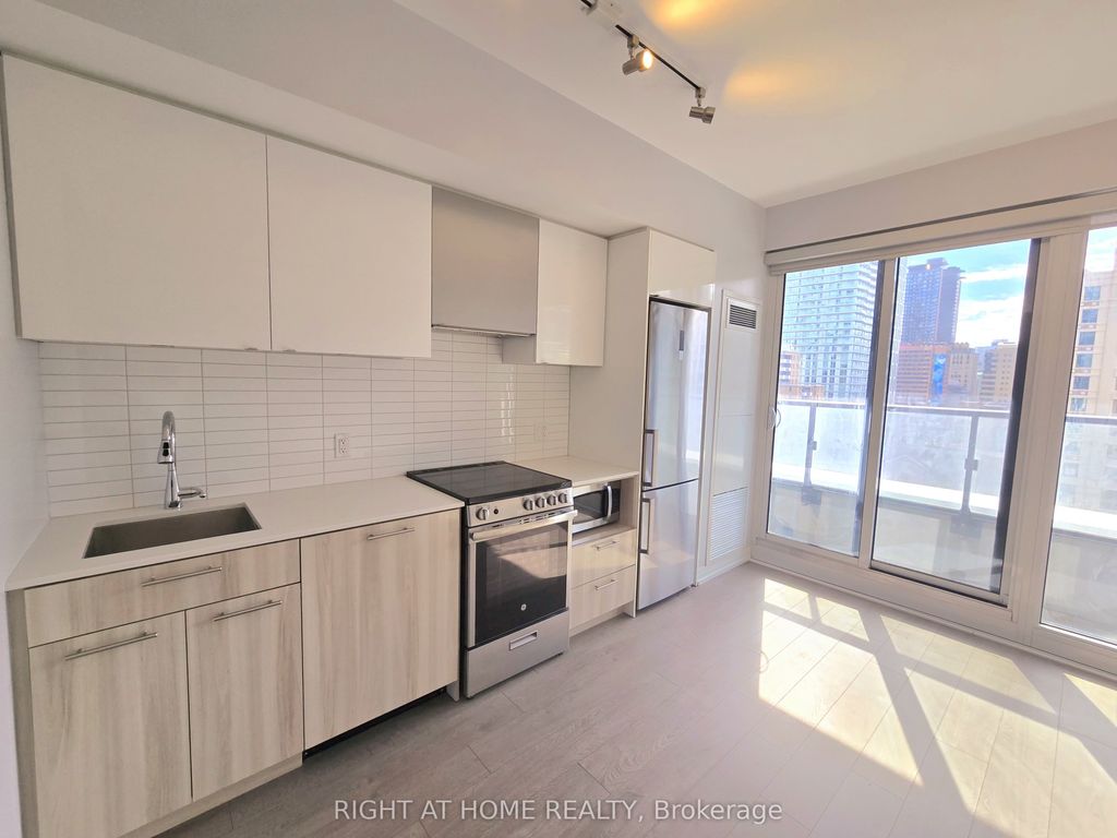 Photo of 251 Jarvis Street #931, Toronto, ON M5B 0C3 (MLS # C12482425)