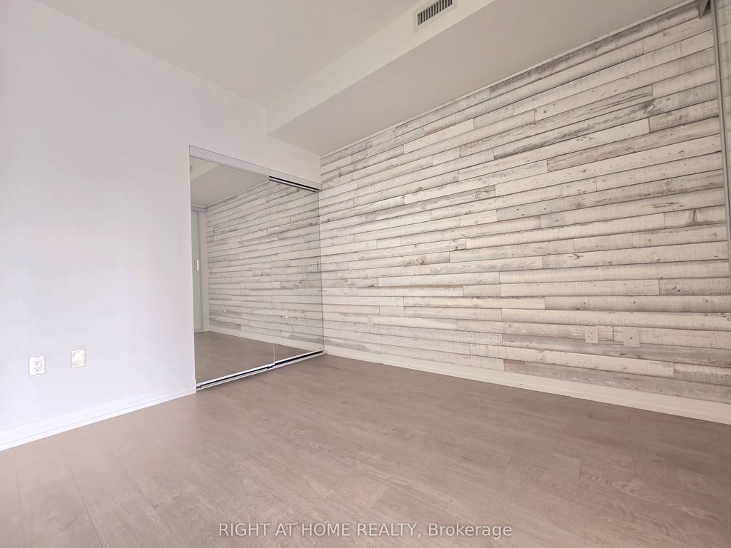 Photo of 251 Jarvis Street #931, Toronto, ON M5B 0C3 (MLS # C12482425)