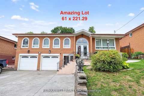 54 Barker Avenue Toronto ON M9V 4A1