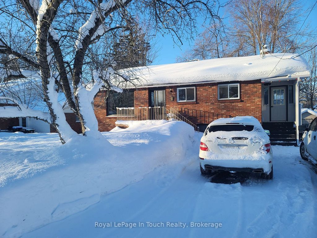 Photo of 8 Cyril Martin Place, Severn, ON L0K 1E0 (MLS # S12809396)