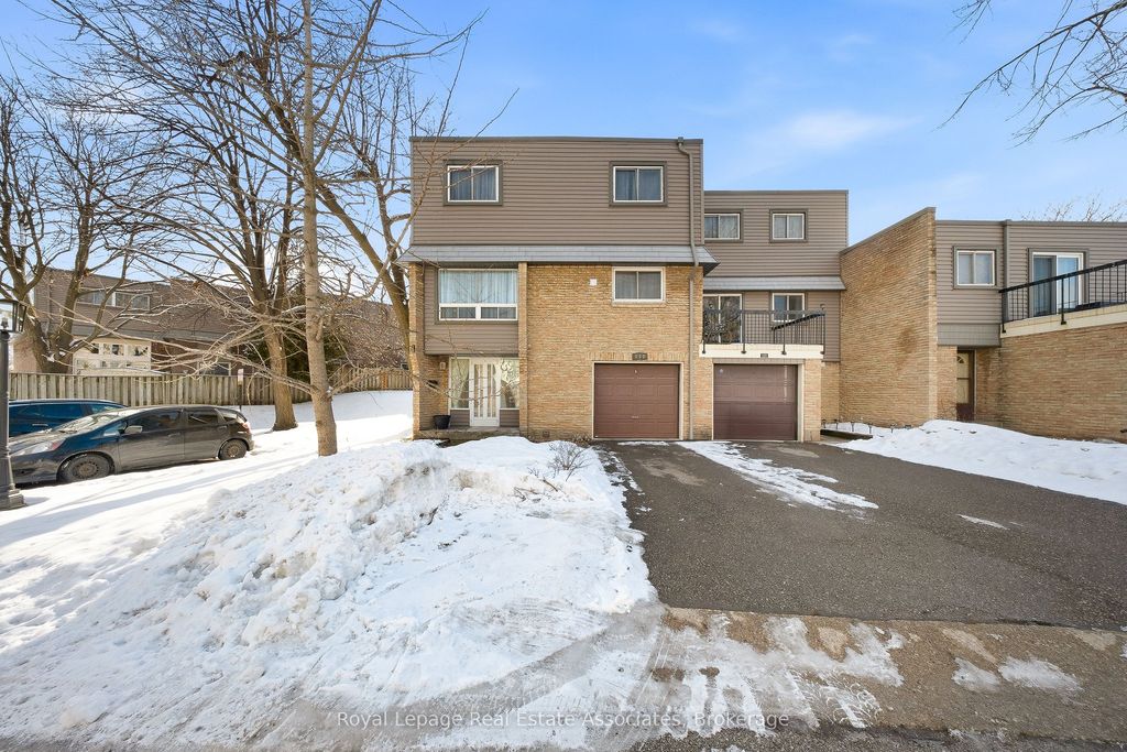 Photo of 2315 Bromsgrove Road #111, Mississauga, ON L5J 4A6 (MLS # W12819170)