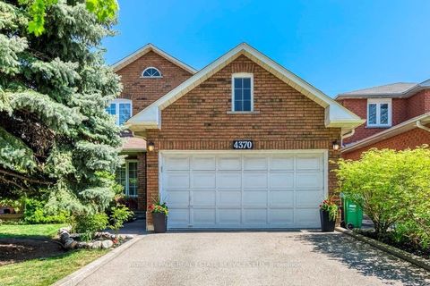 4370 Goldenrod Crescent Mississauga ON L5V 1E3