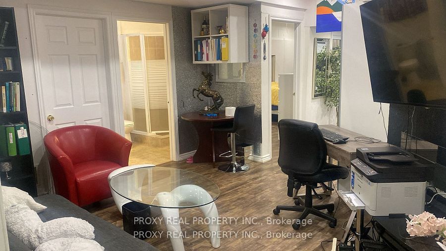 193 Selwyn Road S Basement