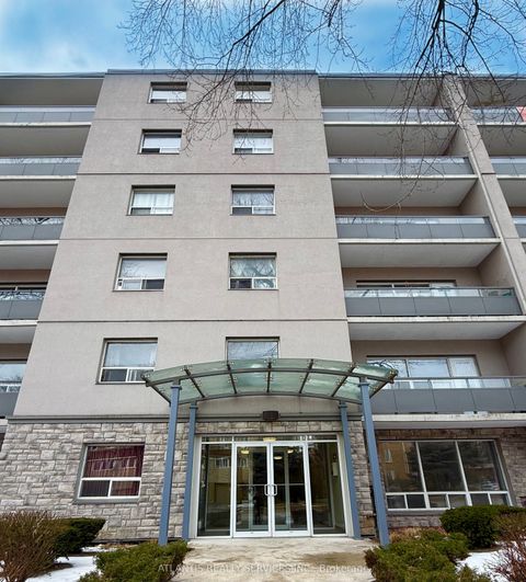50 East Street 401 Oakville ON L6L 3K4