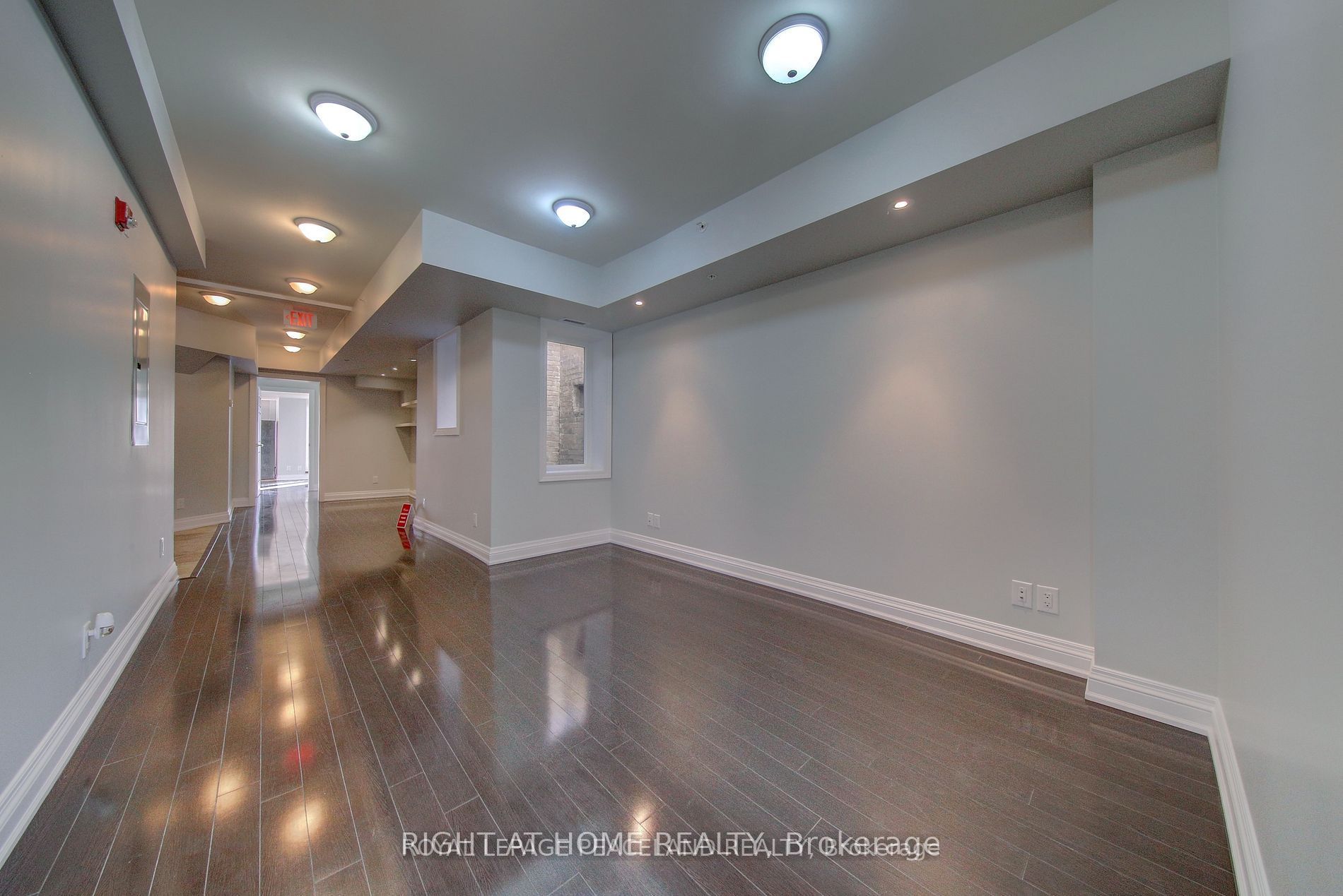 623 College Street 201