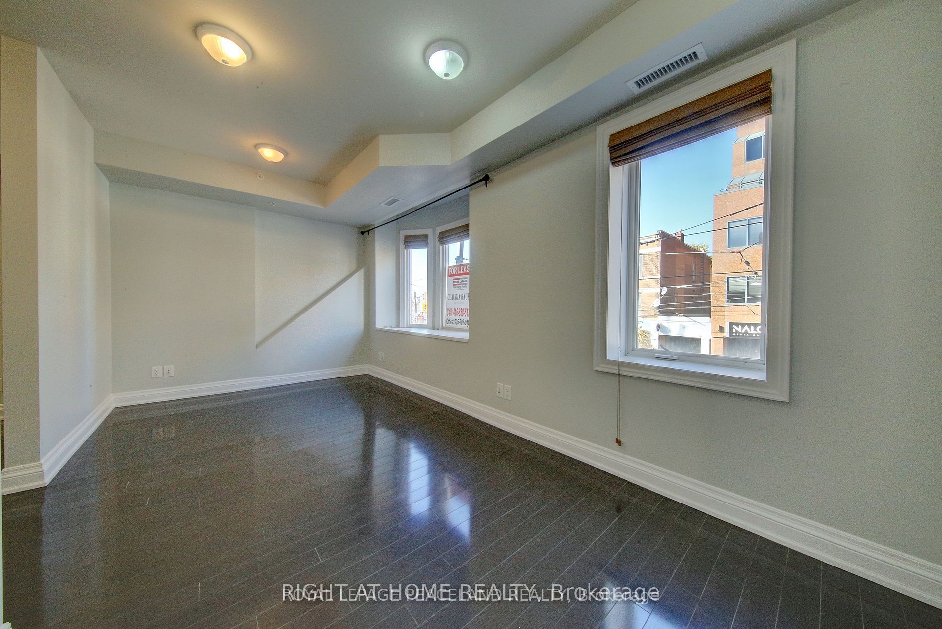 623 College Street 201