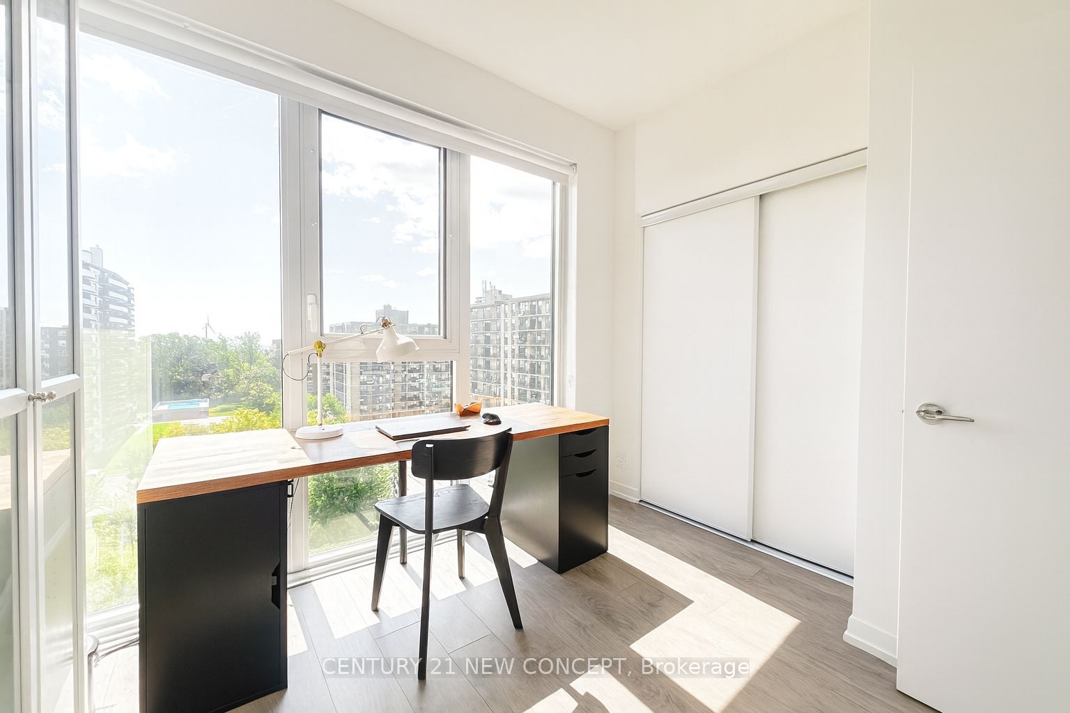 270 Dufferin Street 608