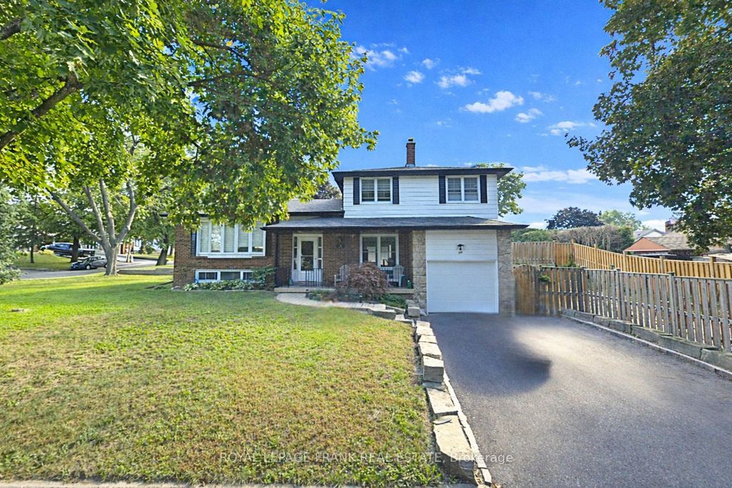 Photo of 489 Crestwood Drive, Oshawa, ON L1G 2R4 (MLS # E13076376)