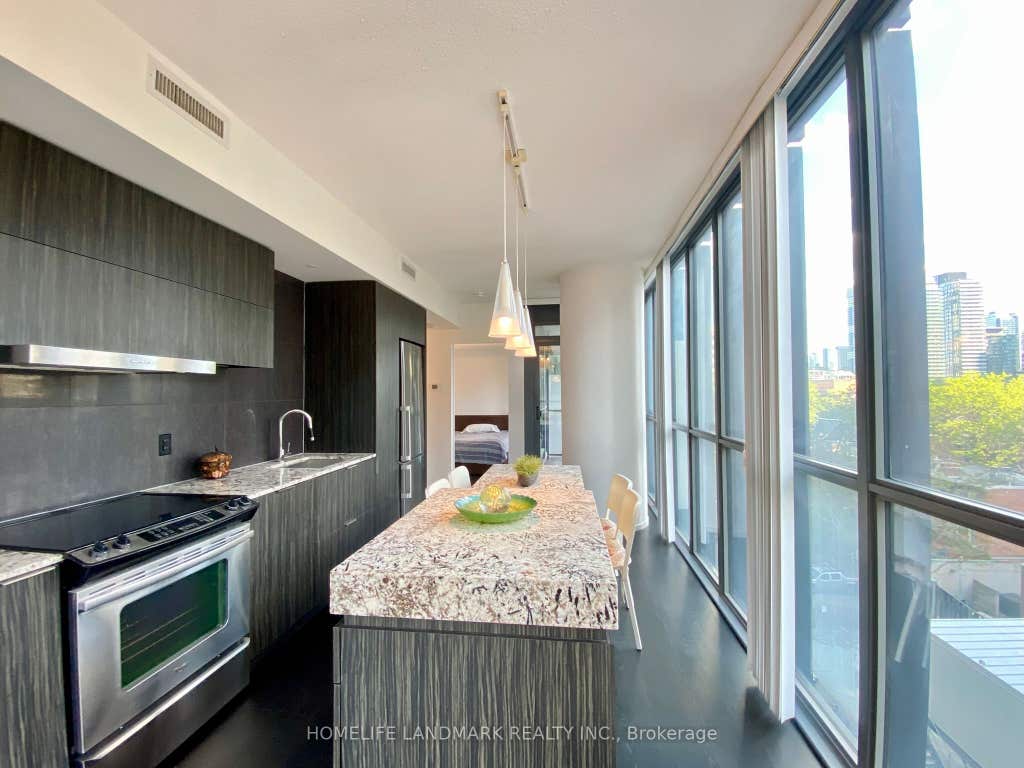Photo of 101 Charles Street E #606, Toronto, ON M4Y 0A9 (MLS # C13236446)