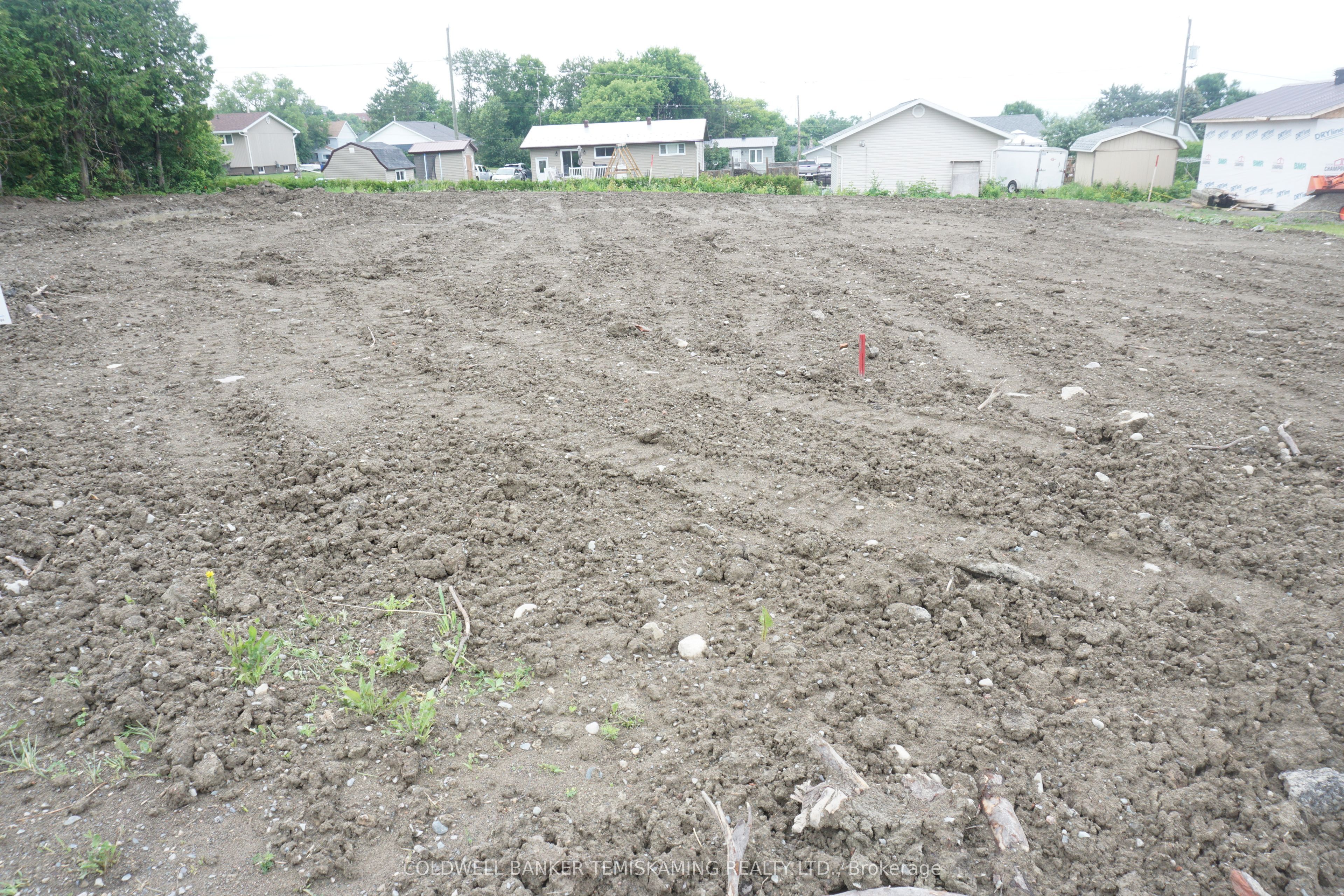 Photo 1 of 6 — Lot 73 ALBERT Street, Temiskaming Shores, ON P0J 1K0