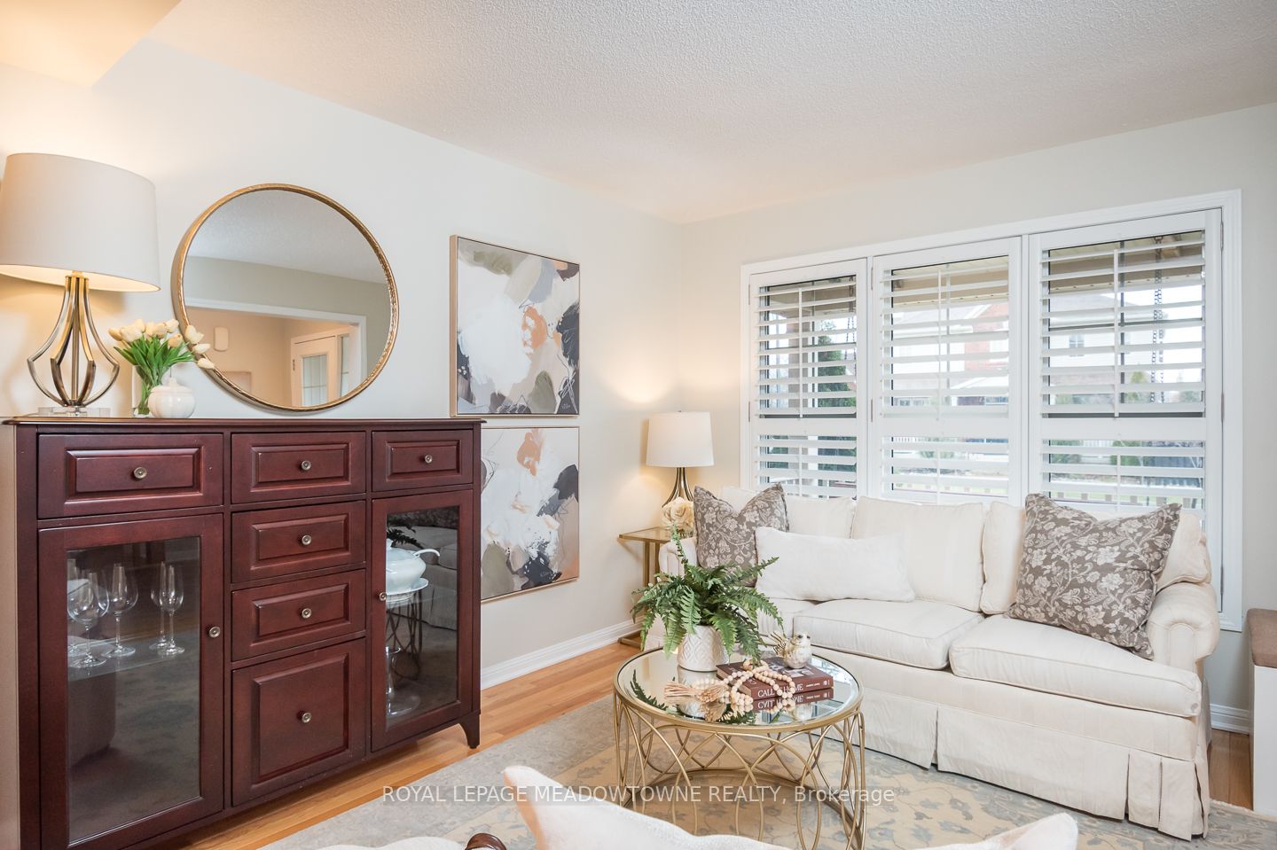 292 Mcdougall Cross