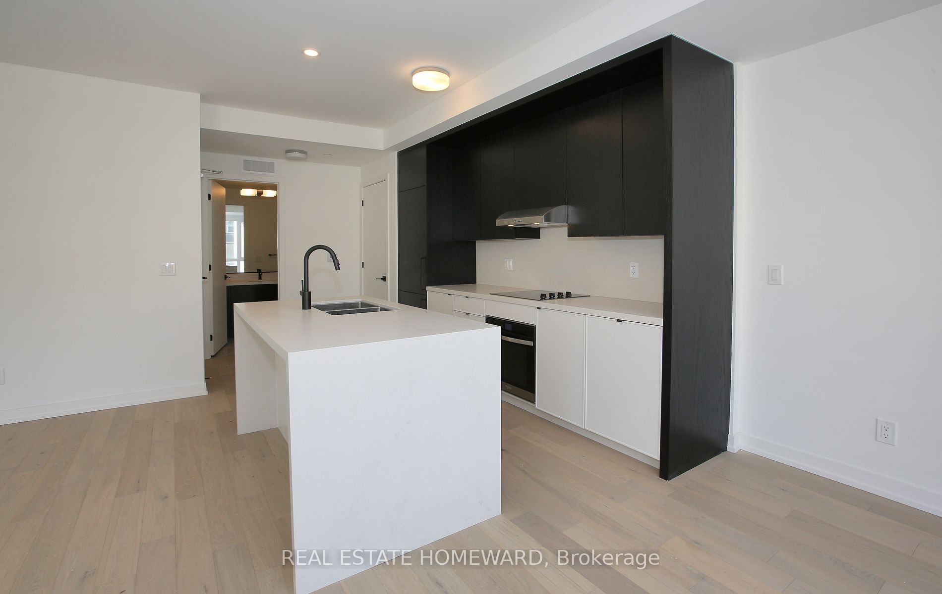 11 Walder Lane J301