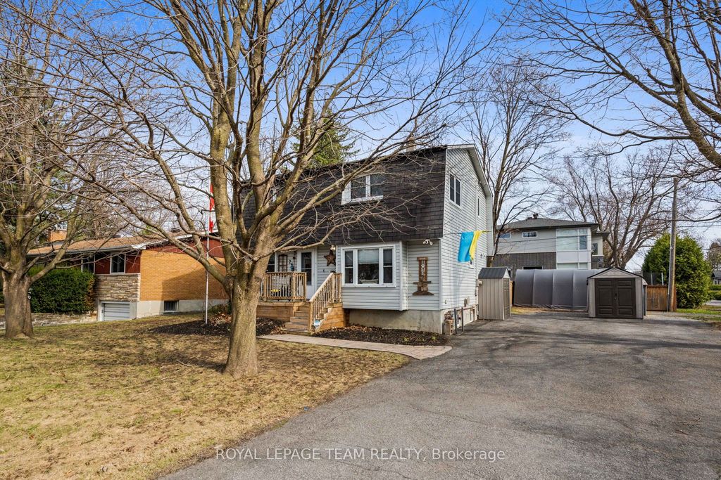 Photo of 26 Starwood Road, Meadowlands - Crestview and Area, ON K2G 1Y8 (MLS # X13043962)