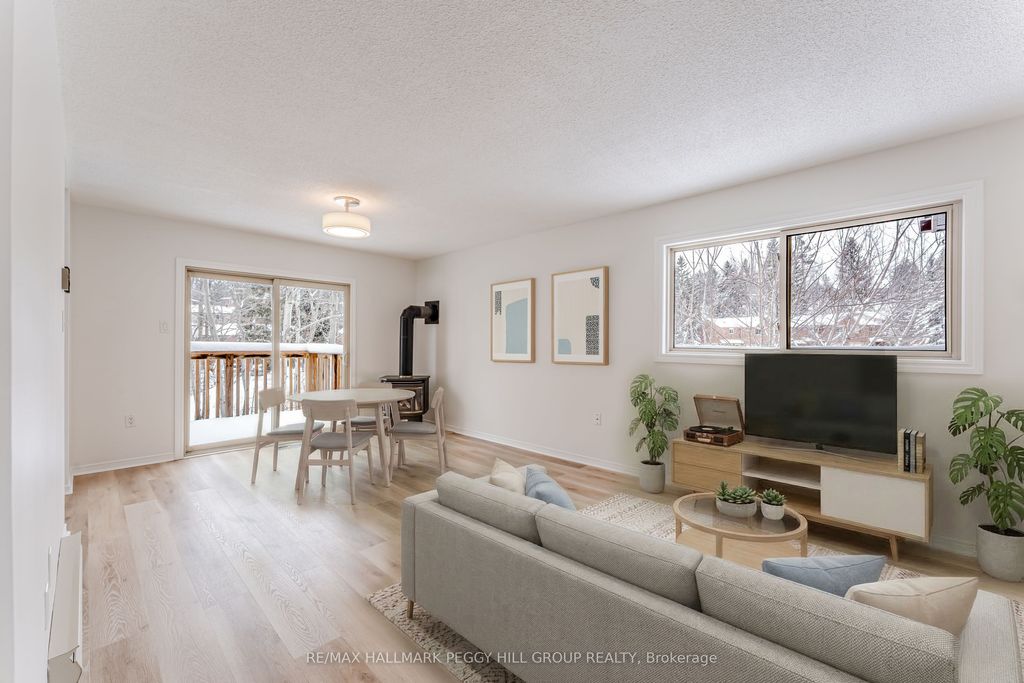 Photo of 21 Evergreen Court #7, Barrie, ON L4N 6W8 (MLS # S13074706)