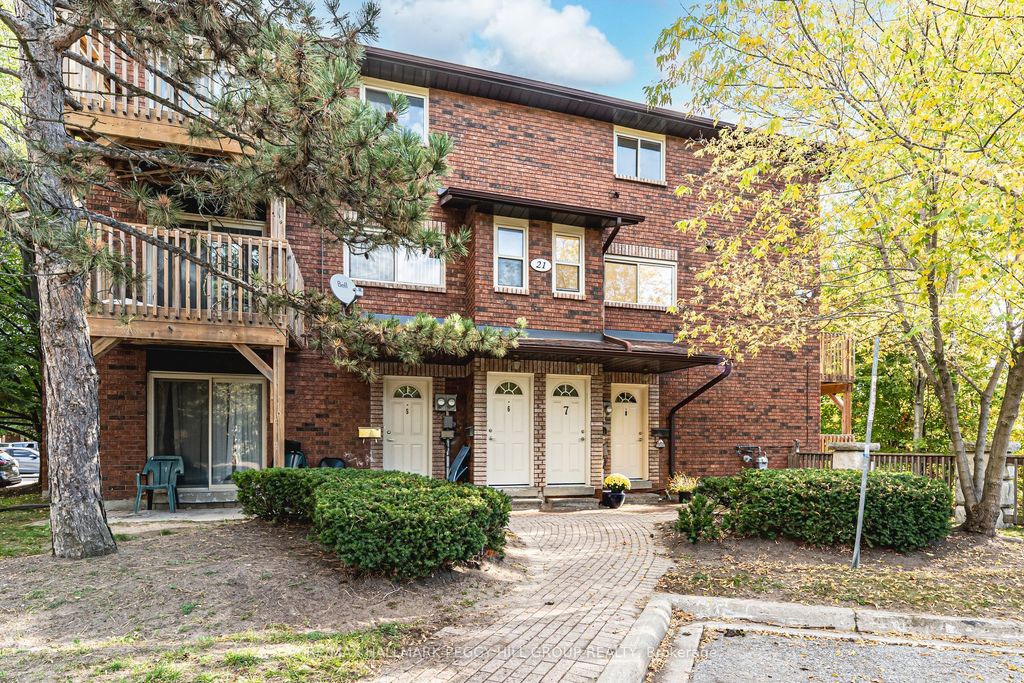 Photo of 21 Evergreen Court #7, Barrie, ON L4N 6W8 (MLS # S13074706)