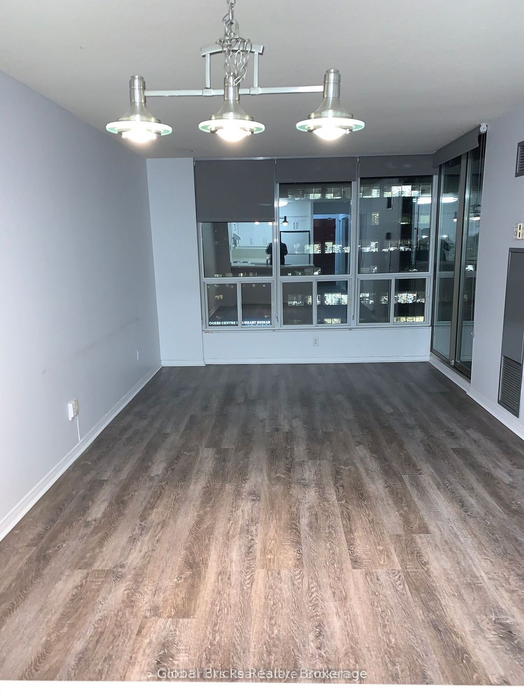 Photo of 750 Bay Street #2009, Toronto, ON M5G 1N6 (MLS # C12407091)