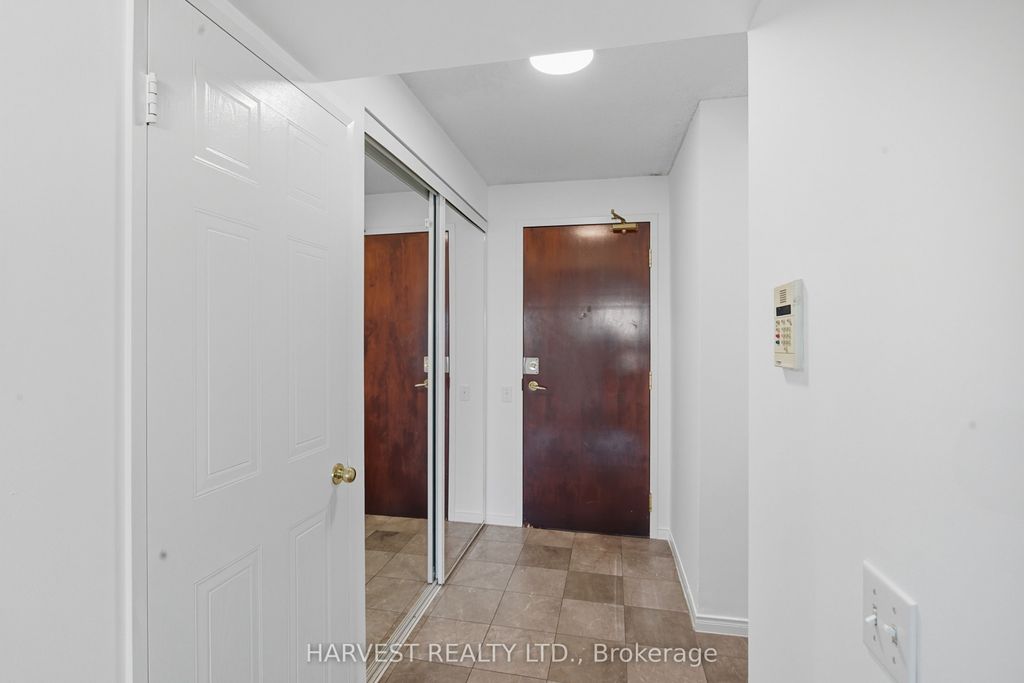 Photo of 750 Bay Street #3303, Toronto, ON M5G 1N6 (MLS # C12404059)