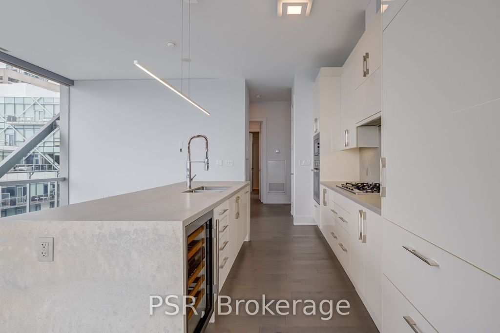 Photo of 39 Queens Quay E #1211, Toronto, ON M5E 0A5 (MLS # C12417304)