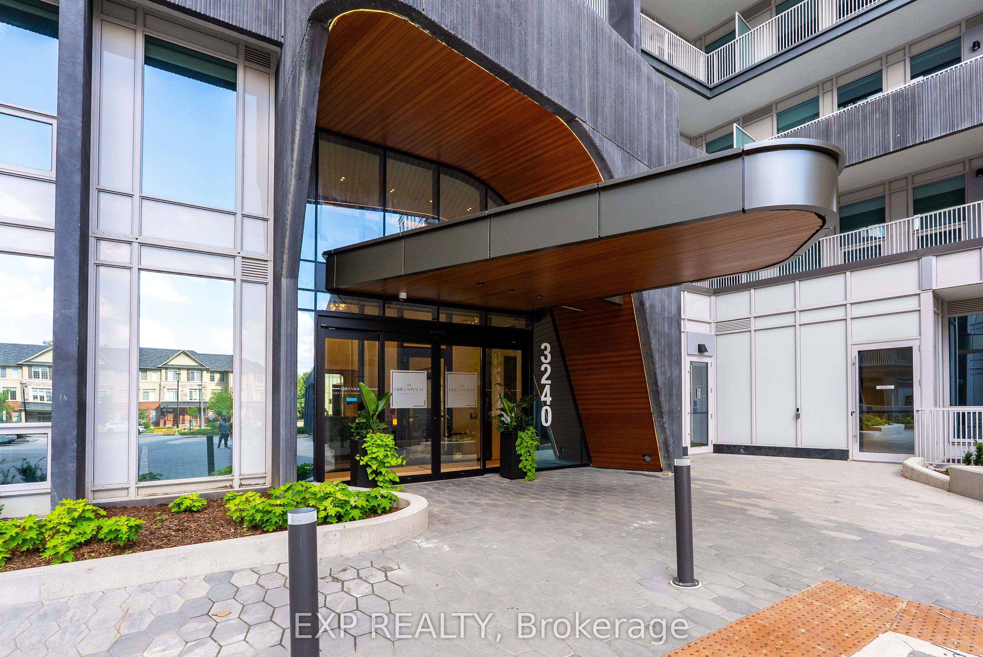 3240 William Coltson Avenue 435