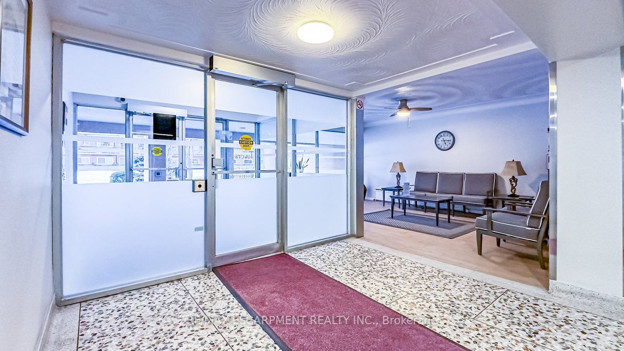 8 WOODMAN Drive S 808