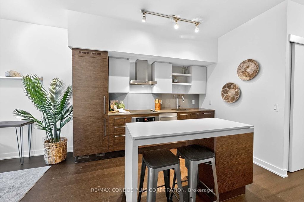 Photo of 1030 King Street W #444, Toronto, ON M6K 0B4 (MLS # C12401282)