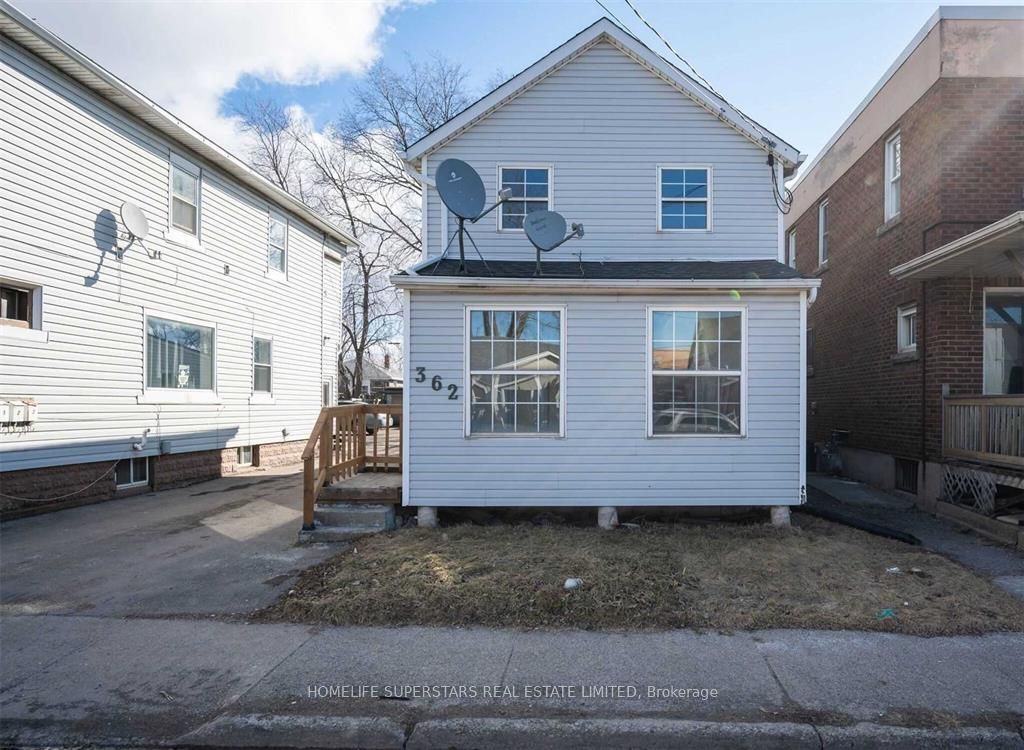 Photo of 362 Crowland Avenue, Welland, ON L3B 1X7 (MLS # X12450889)